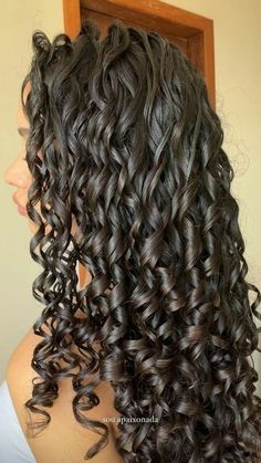 Curly Hair Vision Board, Long Curly Hair Haircuts, Tight Curl Perm, Hairstyles For Long Hair Curly, Pretty Curly Hair, Shiny Curly Hair, Hair Inspo Curly, 3a Curly Hair, Long Layered Curly Hair