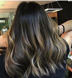 Highlights Curly Hair, Hair Balayage, Haircuts For Medium Hair, Haircut And Color, Hair Inspo Color