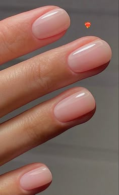 Clean And Natural Nails, Sheer Polish Nails, Fun Easy Supper Ideas, Natural Short Nails No Polish, Professional Nails For Work Business Office Wear, Aesthetic Natural Nails, Subtle Manicure, Classy Short Nails For Work, American Manicure Short Nails