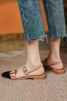 Buckle Color Block Flats Slingback Female Sandals, Office Color, Office Colors, Chic Type, Square Toe Heels, Casual Flat Shoes, Slingback Shoes, Camera Equipment, Casual Chic Style