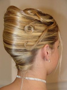 Hair French, French Twist Updo, Twist Updo, Bouffant Hair, Updo Hairstyles, Hairstyle Women, Elegant Styles