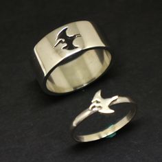 Themed Silver Ring Jewelry, Adjustable Themed Silver Rings, Dinosaur Rings, His And Her Ring, Dinosaur Ring, Jewelry Matching, Treat Her Right, Dinosaur Jewelry, Rings For Couples