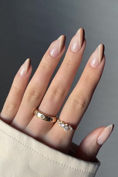 TRENDY MINIMALIST NAILS | NEUTRAL NAILS Nails Subtle, Summer Acrylic, Christmas Gel, Nails Cute, Nails Green, Beige Nails, Nails Square, Fake Nails With Glue