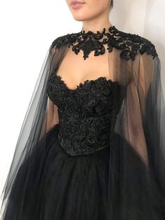 Black Wedding Dress Corset, Corset Lace Wedding Dress, Alternative Bride Dress, Jester Cosplay, Black Tulle Wedding Dress, Fantasy Cloak, Costume Joker, Rok Tile, Cupped Corset