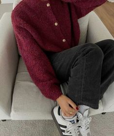 Adidas Samba Outfit, Burgundy Sweater, Outfit Inspo Fall, School Outfit