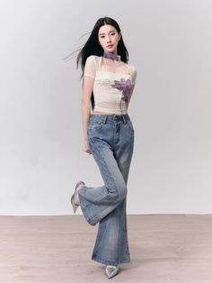 ❤︎One-pointed damage retro american flared denim pants❤︎ Retro Denim Blue Flares, Trendy Denim Blue Full-length Flares, Retro Denim Blue Flared Denim Pants, Fitted Full-length Denim Blue Flares, Stretch Denim Full-length Flares, Casual Denim, Pitcairn Islands, British Indian, Flare Pants