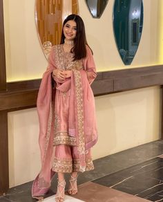 Party Wear With Hijab, Stylish Party Dresses Pakistani, Pakistani Wedding Guest Outfits, Simple Pakistani Dresses Party Wear