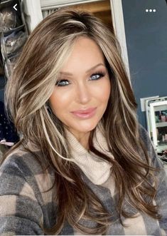 Fall Blonde Hair, Beach Hairstyles For Long Hair, Brown Hair With Blonde Highlights, Long Hair Color, Caramel Highlights, Hair Color Ideas For Brunettes, Summer Hair Color For Brunettes, Beach Hairstyles