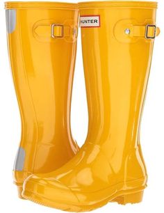 Hunter Original Kids' Gloss Rain Boot Kids Shoes Boots Colorful, Yellow Rain Boots, Light Blue Fashion, Girls Rain Boots, Hunter Kids, Short Rain Boots, Yellow Boots, Hunter Rain Boots, Womens Rain Boots