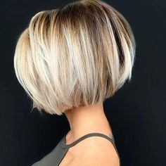 #HairGoals #HumanHair #Wigs #HairWeaves #WeaveBundles Haircut Styles For Girls, Bob Haircut Curly, Short Blonde Haircuts, Bob Haircut For Fine Hair, Lob Haircut, Short Bob Haircuts, Haircut And Color