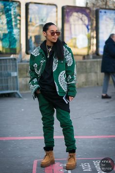 Streetwear Fashion Show, Stud Fits, Aleali May, Everday Style, Street Style 2017, Mens Fashion Week, Layered Fashion, Streetstyle Fashion