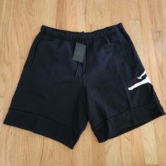 New With Tags. Please Ask Questions No Returns Or Refunds I Ship Same Or Next Day Guaranteed. Thanks Black Fleece Bottoms With Pockets, Black Sportswear Shorts For Leisure, Black Activewear With Built-in Shorts For Leisure, Leisure Black Sportswear Shorts, Sporty Black Fleece Bottoms, Casual Fleece Shorts With Pockets, Casual Black Fleece Activewear, Casual Black Fleece Bottoms, Black Sportswear Bottoms For Leisure