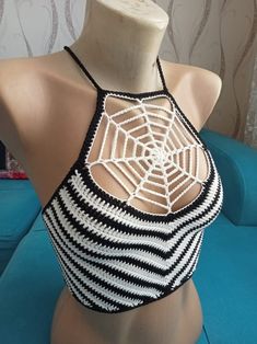 Crochet Spiderweb Crop Top Crochet Spider Corset Spider Web | Etsy Grunge Outfits Crop Tops, Crochet Halloween Clothes Patterns Free, Crochet Clothes Goth, Crochet Halloween Outfit, Black Things To Crochet, Crochet Grunge Clothes, Goth Knitting, Skeleton Corset, Skeleton Crochet