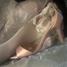 Never Worn. Wrong Pink For Bridesmaid Dress And Never Returned. Cute Rhinestone Ankle Strap. Are Very Comfortable. Gold Quinceanera Heels, 15 Shoes Quinceanera, Pink Quince Heels, Quinceanera Heels, Quince Heels, Quince Shoes, Rose Gold Quince, Gold Quinceanera, Rose Gold Quinceanera