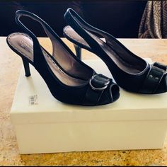 Size 8.5! Comes With Box:) Elegant Coach Pointed Toe Heels, Elegant Coach Heels For The Office, Elegant Coach Heels For Office, Coach High Heel Shoes Medium Width, Coach High Heels With Medium Width, Coach High Heels Medium Width, Coach Black Pointed Toe Heels, Elegant Coach Heels With Padded Heel, Elegant Coach Heels For Formal Occasions