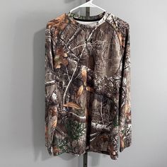 Nwt Under Armour X Real Tree Camo Long Sleeve Shirt Size: Xl Color: Camo Condition: New With Tags Camo Long Sleeve Shirt, Real Tree Camo, Camo Long Sleeve, Real Tree, Realtree Camo, Under Armour Shirts, Shirt Color, Long Sleeve Shirt, Under Armour