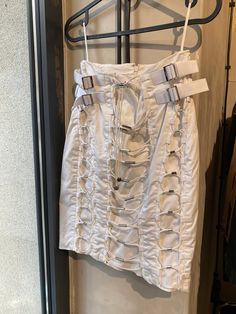 good condition, has nearly invisible stain size 38 Womens Skirts, Poland, Stain, Gucci, Skirt, Clothes For Women, White, Clothes