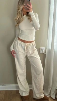 Linen Pants Outfit, Uni Outfits, Outfit Inspo Casual, Mode Inspo, Cute Everyday Outfits, Cute Simple Outfits, Outfit Inspo Fall, Basic Outfits