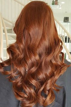 brownish red hair, chocolate red hair, chocolate copper hair, dark auburn hair Types Of Ginger Hair Color, Cinnamon Ginger Hair, Deep Ginger Hair, Chocolate Red Hair, Cinnamon Hair Color, Brown Hair Aesthetic, Brownish Red Hair, Chocolate Copper Hair, Orange Brown Hair