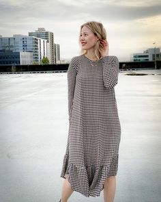 Cass on Instagram: “Sharing a few more of this super comfy #waterfallraglan ! Pattern from @chalkandnotch Fabric is houndstooth hacci sweater knit provided…” Sweater Knit, Knitted Sweaters, Instagram Profile, Long Sleeve Dress