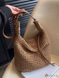 BirdinBag - Versatile Brown Straw Bag: Adjustable Strap, Zipper Closure - Perfect for Vacation Casual Bucket Hobo Bag With Zipper Closure, Casual Beach Bag With Zipper Closure For Daily Use, Casual Handheld Shoulder Bag With Zipper, Casual Handheld Shoulder Bag With Zipper Closure, Casual Rectangular Beach Bag With Zipper Closure, Beach Tote Shoulder Bag With Zipper Closure, Casual Summer Hobo Bag With Zipper, Casual Summer Hobo Bag With Zipper Closure, Summer Everyday Hobo Bag With Zipper Closure