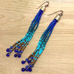 Beaded Boho Jewelry, Diy Beading, Ombre Earrings, Bead Projects, Beading Ideas, Ear Candy, Beaded Fringe, Bead Jewelry, Bead Embroidery