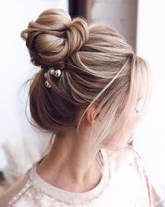 Wedding Updos For Medium Hair 2024 Guide: 70+ Best Looks Messy Hair Look, Prom Ponytail, Messy Bob Hairstyles, Simple Wedding Hairstyles