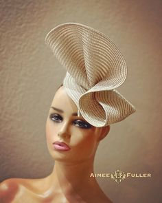 Fitted Cream Wide Brim Costume Hat, Cream Wide Brim Costume Hat, Beige Fitted Mini Hat With Short Brim, Fitted Cream Hat With Curved Brim, Chic Hat With Structured Crown, Elegant Spring Hat For Fashion Events, Cream Curved Brim Fitted Hat, Chic Fitted Hat With Structured Crown, Cream Short Brim Fitted Mini Hat