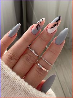 Get ready for spring with these 30  super cute Easter nails designs! From pastel colors to bunny and egg designs, find the perfect cute look for your nails. Spring Break Nails, Simple Spring Nails, Summer Gel Nails, Graduation Nails, Cute Spring Nails, Matte Nails Design, Dope Nail Designs, Almond Nails Designs, Acrylic Nails Coffin Pink