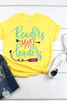 Teaching Outfits, Teaching Shirts, Reading Teacher, Reading Shirts, Diy Teacher Gifts, Book Tshirts, Teacher Outfit, Vinyl Shirts, Teacher Style