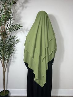 Three Layer Chiffon Khimar, can also be worn as a niqab! Green Khimar, Islamic Modesty, French Khimar, Bene Gesserit, Image Composition, Modest Wear, Hijab Fashion Inspiration, Hijabi Girl, Niqab