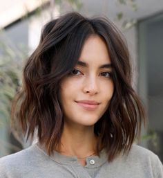 Neck Length Hair, Medium Short Haircuts, Thick Hair Styles Medium, Textured Bob, Bob Hairstyles For Thick, Medium Bob Hairstyles, Short Hairstyles For Thick Hair, Haircuts For Medium Hair, Haircut For Thick Hair