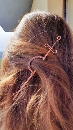 Hair Accessories For Bun, Copper Jewellery, Copper Jewelry Handmade, Hair Fork, Bun Hair, Metal Hair, Copper Hair, Hair Stick, Metallic Hair