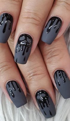 Spooky Matte Nails, Spooky Season Acrylic Nails, Spooky Natural Nails, Spooky Season Nails Coffin, Skeleton Nails Halloween, Cool Halloween Nails Acrylic, Halloween Black Nails Short, Halloween Skull Nails Design, Matte Halloween Nails Short