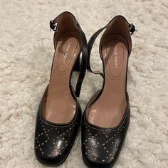 Never Worn Send Offers! Size 7 Gray Round Toe Heels Medium Width, Gray Round Toe Medium Width Heels, Gray Medium Width Round Toe Heels, Casual Gray Heels, Gray Round Toe Heels For Spring, Gray Spring Heels With Round Toe, Spring Gray Round Toe Heels, Gray Closed Toe Casual Heels, Gray Leather Heels With Medium Width