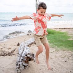 An eye-catching Hawaii-inspired design on a short-sleeve shirt, cut from comfy cotton and sewn with real coconut buttons. Made locally in Hawaii. (P.S. Girls can wear these too!) Pointed collar Real coconut buttons Short sleeves Straight hem Cotton Poplin Made in Hawaii, USA Size: 1 - 14 Orange Relaxed Fit Hawaiian Shirt With Short Sleeves, Orange Short Sleeve Shirt For Vacation, Orange Short Sleeve Camp Shirt For Vacation, Orange Cotton Camp Shirt For Vacation, Playful Short Sleeve Shirt For Vacation, Orange Short Sleeve Camp Shirt For Beach, Orange Relaxed Fit Camp Shirt With Short Sleeves, Casual Orange Short Sleeve Camp Shirt, Playful Orange Beach Top