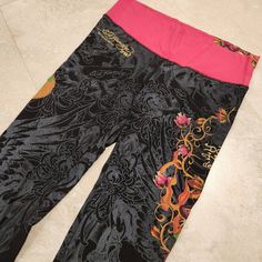 Selling Vintage Vtg Ed Hardy Sport Womens L Large Athletic Leggings Sweatpants Pants. It May Possibly Be A Bootleg, I'm Not Sure. You Can See The Condition From The Photos. You Can Get Further Information From Looking At What Is Shown In The Photos. Pricing Low To Sell Fast. I Offer Combined Shipping On Multiple Purchases. All Purchases Should Arrive Within 2 To 9 Days. International Buyers Should Expect Longer Shipping Time. If There Are Any Issues Please Do The Right Thing And Message Me Before Leaving Feedback. Pink Stretch Vintage Bottoms, Vintage Fitted Pink Pants, Vintage Pink Fitted Pants, Vintage Pink Fitted Bottoms, High-waist Pink Yoga Pants, Ed Hardy Clothes, Ed Hardy Outfit, Do The Right Thing, Athletic Leggings