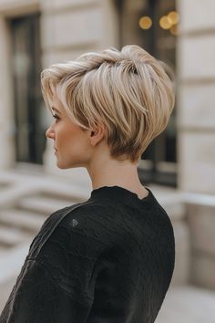 Discover 31 stunning short layered hairstyles—chic, trendy, and full of texture! ✨💇‍♀️ #ShortLayeredHair #HairInspiration #ChicStyles #HairTrends #TexturedLooks #EffortlessBeauty Short Layered Hairstyles, Short Hair Images, Layered Hairstyles, Messy Short Hair, Short Grey Hair, Short Layered, Edgy Short Hair, Bob Hairstyles For Fine Hair