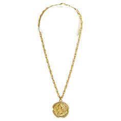 Chanel Haute Couture necklace in gold metal composed of a twisted mesh chain and a large medallion shaped with the motif of a "Greek profile" on one side and a crown signed Chanel on the other. Total length of the chain (open) 43 cm, diameter of the medallion 3.5 cm. The necklace is vintage, in very good condition, chic and bourgeois, magnificent. Collar Chanel, Couture Necklace, Chanel Haute Couture, Chains Necklace, Metallica, Gold Metal, Chanel, Jewelry Necklaces, Couture