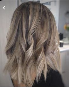 Ash Brown Hair With Highlights Short, Blonde Hair With Natural Roots, Dark Lowlights For Blondes, Highlights With Root Smudge, Brown And Caramel Highlights, Hair Color Ideas With Blonde, Balayage Hair Color Ideas, Balayage Hair Color, Dirty Blonde Hair