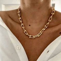 Best Gold Link Chain Necklace | Best Aesthetic Yellow Gold Graduated Link Necklace Chain Jewelry Gift for Women, Mother, Wife | Mason & Madison Co. Gold Link Chain Necklace, Statement Choker, Solid Gold Chains, Gold Statement Necklace, Gold Link, Link Chain Necklace, Chain Jewelry