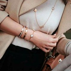 خواتم خطوبة, Van Cleef And Arpels Jewelry, Make Your Outfit, Gold Bracelets, Classy Jewelry, Stacked Jewelry, Dior Shoes, Your Outfit, Girly Jewelry