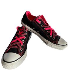 Converse Women's Chuck Taylor All Star Low Top Sneaker Size 9 Black/Neon Pink. Very cute pair In very good condition, minimal signs of any wear. Please see pictures for details. Dark Pink Converse, Black Converse With Pink Laces, Converse Shoes Low Cut Black, Bright Pink Converse, Hot Pink Converse, Scene Outfits, Black Neon, Womens Converse, Low Sneakers