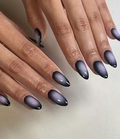 Aurora Gel Nails, Nails Oval Ideas, Soft Goth Nails, Aura Nails Black, Dark Aura Nails, Black Aura Nails, Aura Nail, Ombre Chrome Nails, Ombre Gel Nails