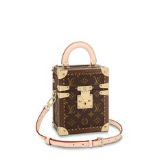 LOUIS VUITTON® - Camera Box - Monogram Sac Louis Vuitton, Louis Vuitton Logo, Louis Vuitton Travel, Louis Vuitton Official Website, Trunk Bag, Photography Accessories, Luxury Purses, Louis Vuitton Official, Box Bag