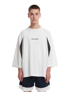 Editor's NotesTRUNK PROJECT's minimal T-shirt features color contrast details that add a more sophisticated trendy mood to it.- Pullover closure- Logo printing on the front- Crewneck - Color contrast detail- Dropped shoulderMeasurements(in.)XS/S/L- Total length: 26.37 / 27.16 / 28.74 in.- Chest: 26.77 / 27.55 / 29.13 in.- Sleeve: 22.04 / 22.83 / 24.40 in.Model infoHeight: 6'16 Fitting size LComposition & Care- 100% Cotton- Please check the care labelDesigner- by TRUNK PROJECT Logo Play, White Crewneck, Color Contrast, Logo T Shirt, Tshirt Logo, Contrasting Colors, Top Outfits, Crew Neck, Mens Outfits