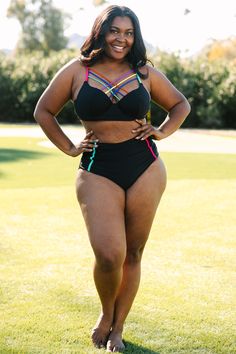 We want to see you out at sea in these cute swim bottoms! These high-waisted bottoms have a figure-flattering fit that's perfect for Summer! The black color is so chic, and we absolutely adore the matching top! Feel good and look good this summer whether by the pool, on the beach, or soaking up the sun in your backyard! 82% Polyamid, 18% Elasthan Matching Top, Swim Bottoms, Swim Top, Solid Black, See You, This Summer, Black Color, Color Pop, Black Women