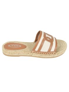 Catena Patched Rafia Sandals Tan Cushioned Sandals For Beach, Tan Round Toe Sandals For Beach, Tan Cushioned Sandals For Summer, Tan Sandals For Spring Beach Outings, Summer Tan Closed-toe Sandals, Summer Tan Closed Toe Sandals, Tan Sandals For Beach In Spring, Spring Beach Tan Sandals, Tan Flat Sandals For Beach