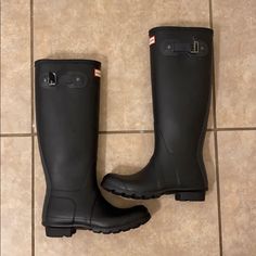 Black Hunter Boots Only Worn Once. Black Rain Boots For Fall Outdoor Activities, Black Rain Boots For Outdoor Fall, Classic Round Toe Rain Boots For Fall, Black Knee-high Rain Boots For Winter, Black Leather Rain Boots For Fall, Black Knee-high Rain Boots, Black Hunter Boots, Black Hunter, Hunter Shoes