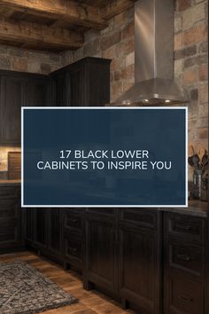 Discover beautiful rustic kitchen designs featuring stylish black lower cabinets. Get inspired by these unique kitchen ideas that merge functionality with impressive aesthetics. Black Stained Kitchen Cabinets, Black Cabinet Kitchen, Kitchen Black Cabinets, Dark Countertops Kitchen, Trendy Kitchen Design, Stained Kitchen Cabinets